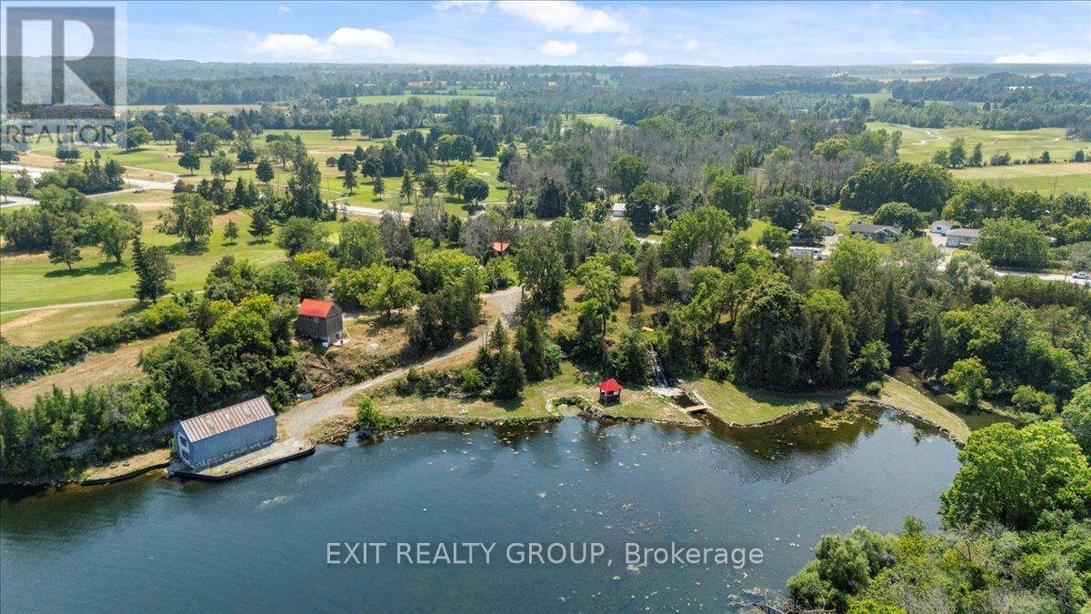 Prince Edward County (picton), ON K0K2T0,782 COUNTY RD 49