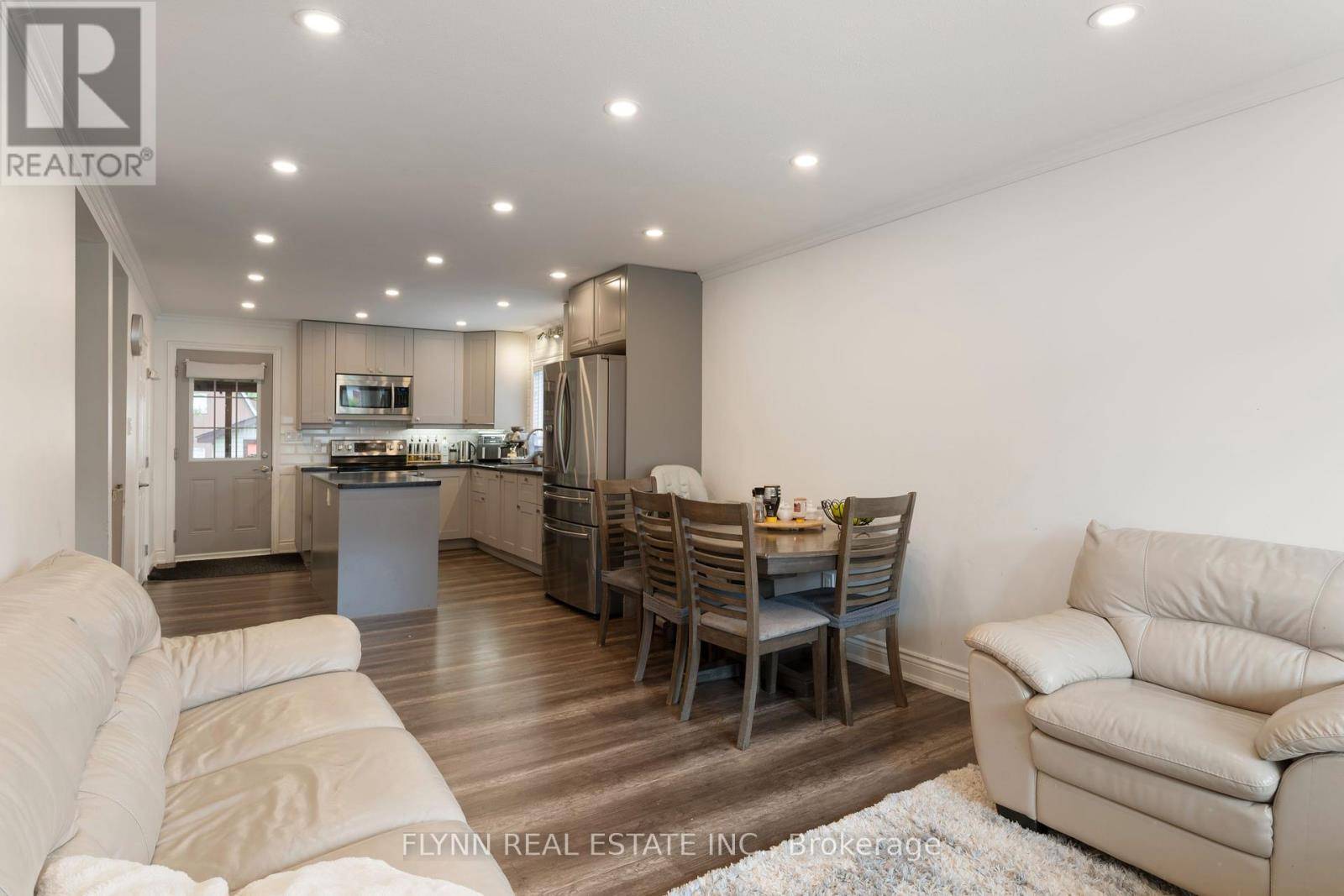 Welland (prince Charles), ON L3C4K7,116 ELMVIEW STREET W