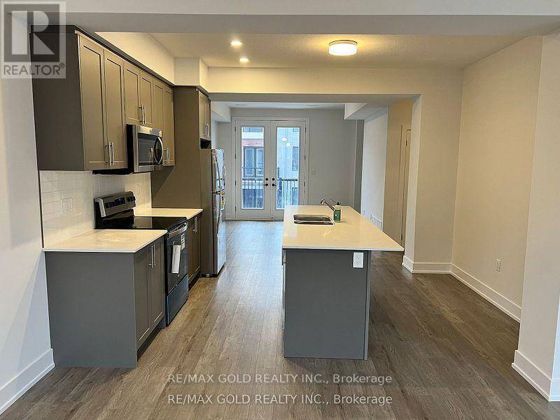 Waterloo, ON N2J0G1,99 Roger ST #34