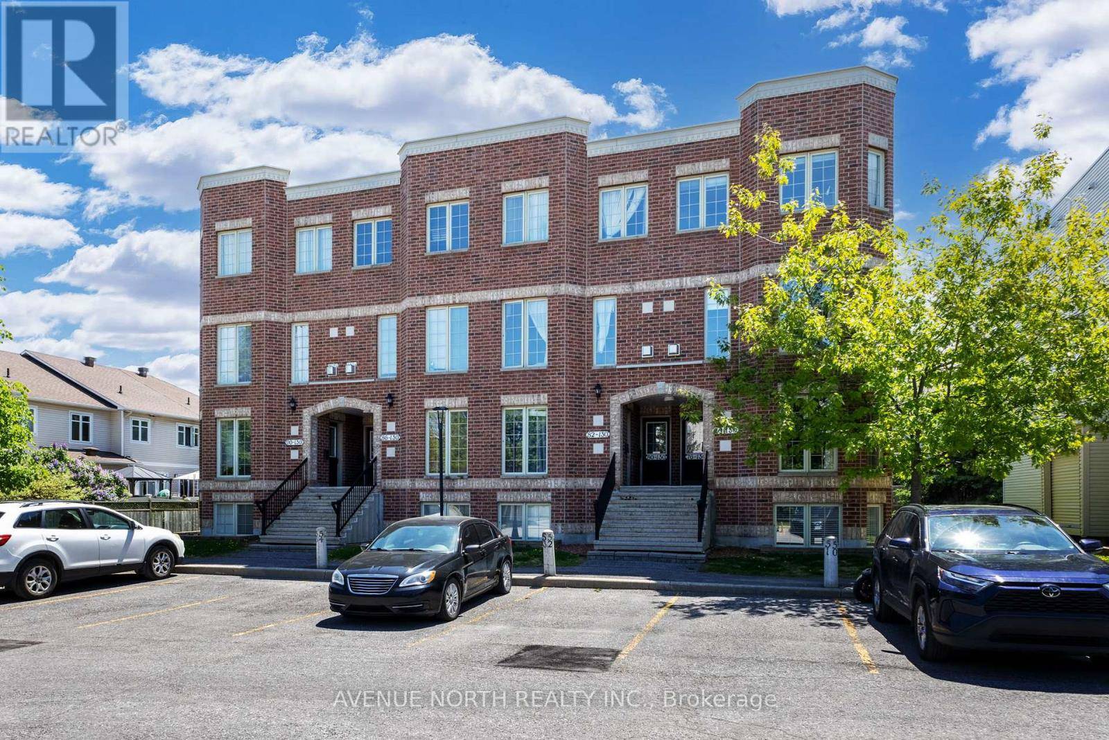 130 Berrigan DR #76, Ottawa, ON K2J0J3