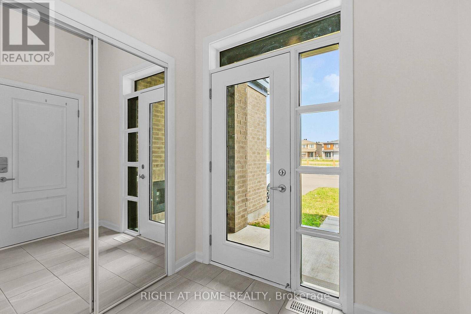 Ottawa, ON K2J7E1,958 ATHENRY COURT