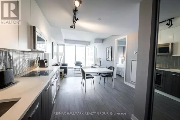 Ottawa, ON K1S5V3,111 Champagne AVE #1805