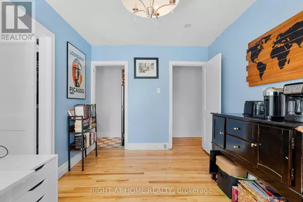 Ottawa, ON K1M2C4,396 MacKay ST #2