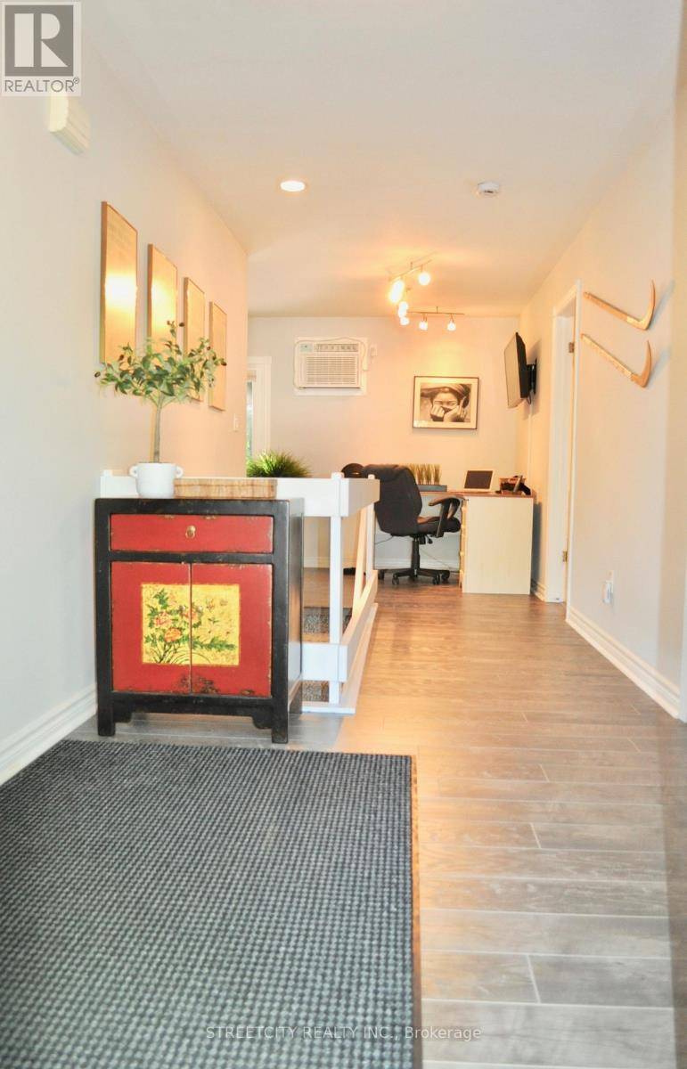 Lambton Shores (grand Bend), ON N0M1T0,9645 JOANNE AVENUE