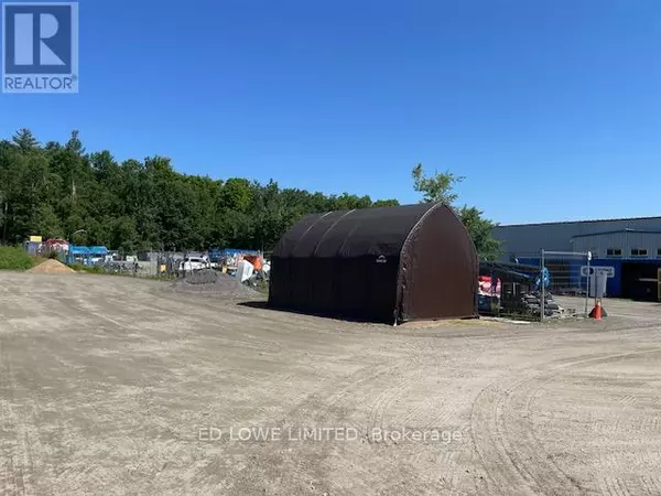 Bracebridge (muskoka (n)), ON P1L1R2,520 ECCLESTONE DRIVE