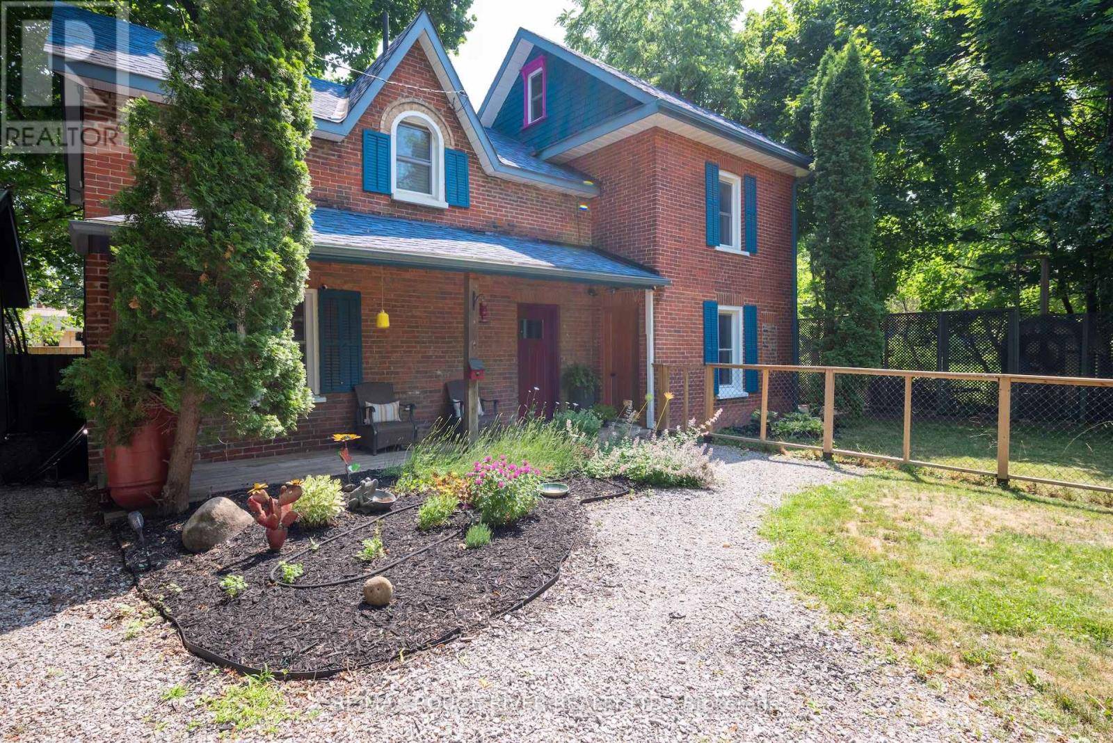 469 HOPKINS AVENUE, Peterborough Central (old West End), ON K9H2R9