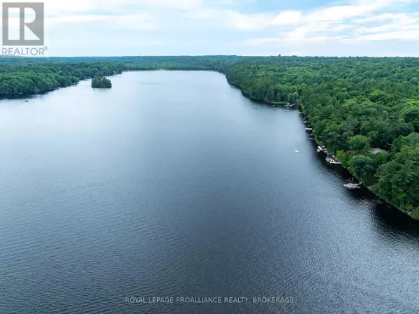 Rideau Lakes, ON K0G1X0,7 SCARLETT LANE