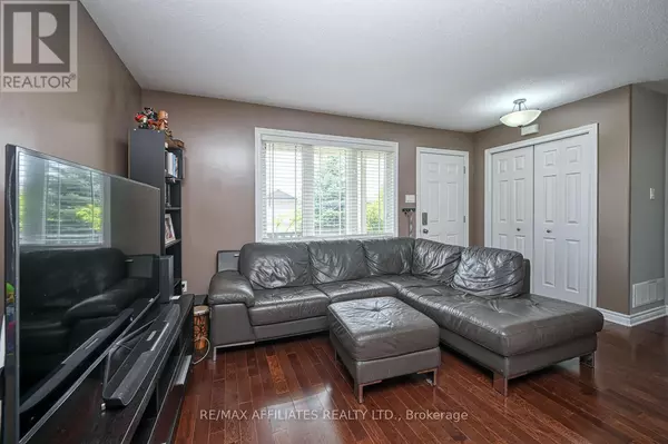 Smiths Falls, ON K7A0A2,30 LEE AVENUE