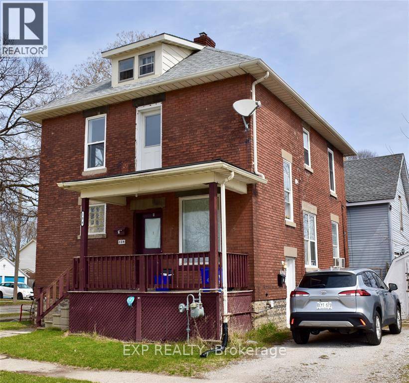 104 FORSYTH STREET S, Sarnia, ON N7T3A7
