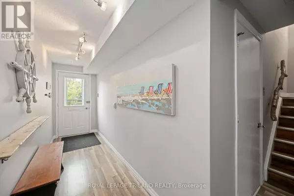 Central Elgin (port Stanley), ON N5L1B8,301 Carlow RD #36