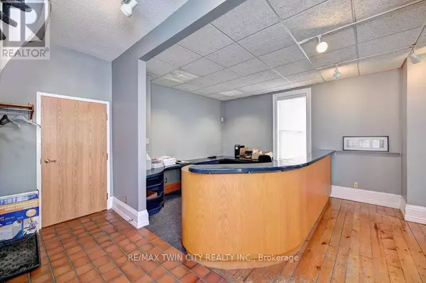 Kitchener, ON N2H5C5,171 VICTORIA STREET N