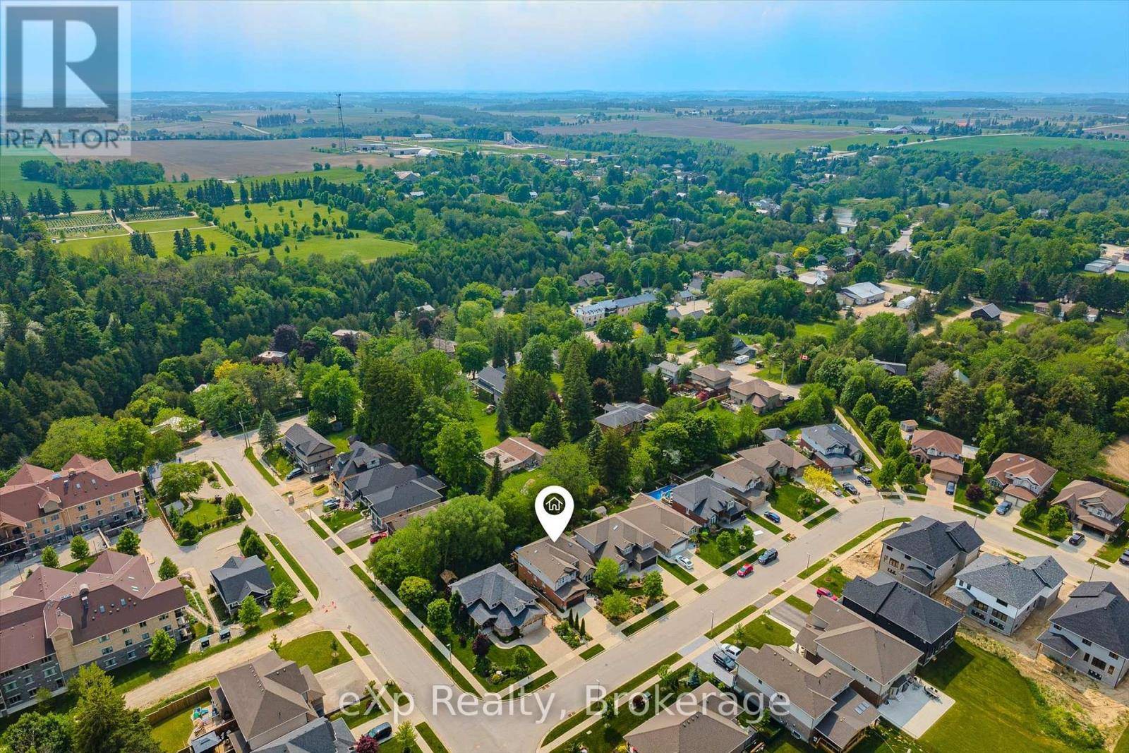 Centre Wellington (elora/salem), ON N0B1S0,106 BRICKER AVENUE
