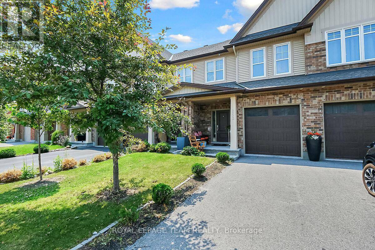 253 FERGUS CRESCENT, Ottawa, ON K2J3L7