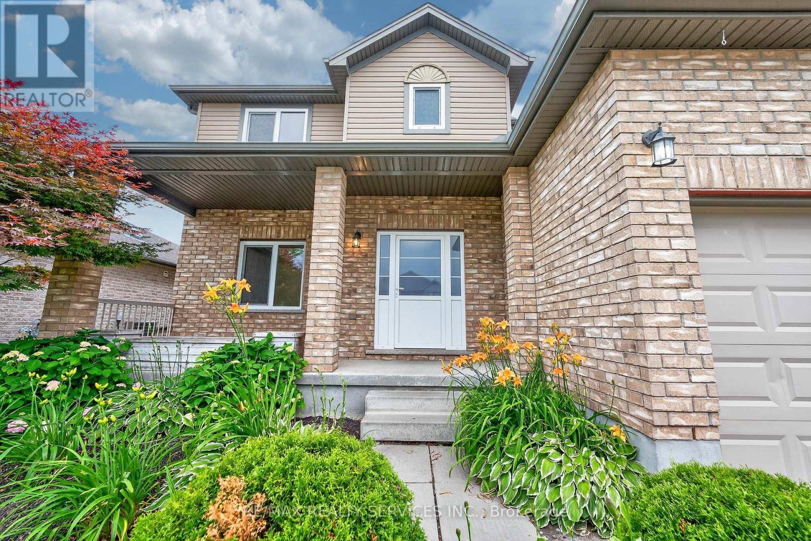 Woodstock (woodstock - North), ON N4T0B1,679 SPITFIRE STREET