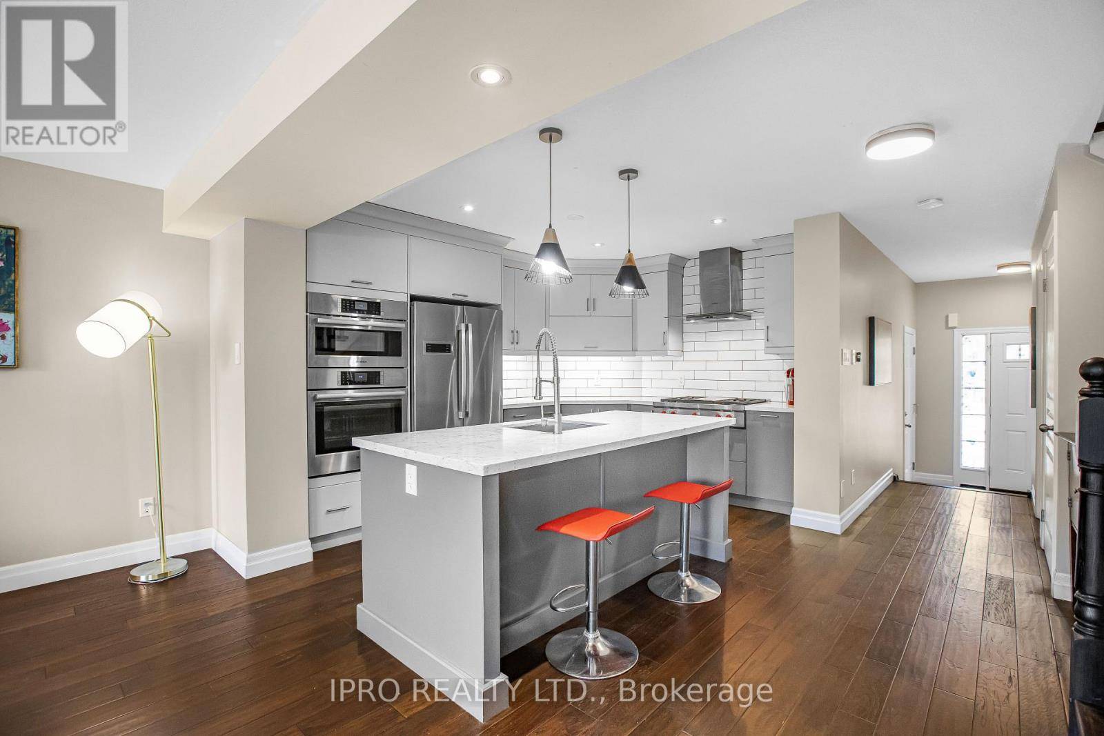 105 Pinnacle DR #62, Kitchener, ON N2P1B8
