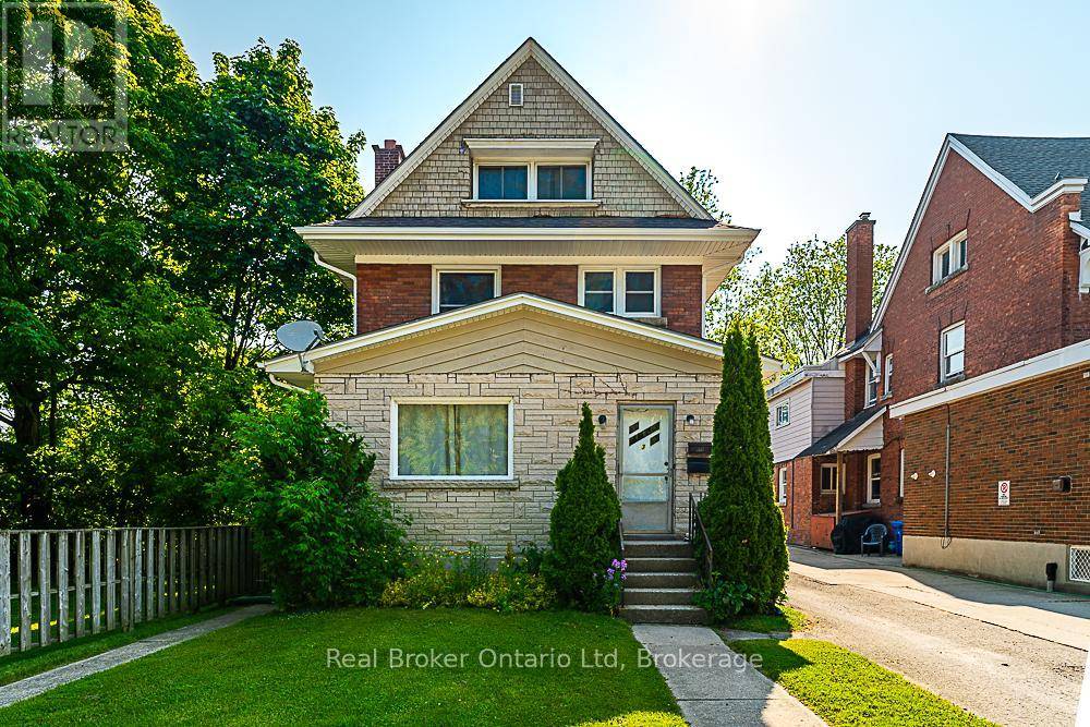 Owen Sound, ON N4K2G7,679 2ND AVENUE E