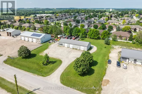 Hanover, ON N4N3V9,74 14TH AVENUE