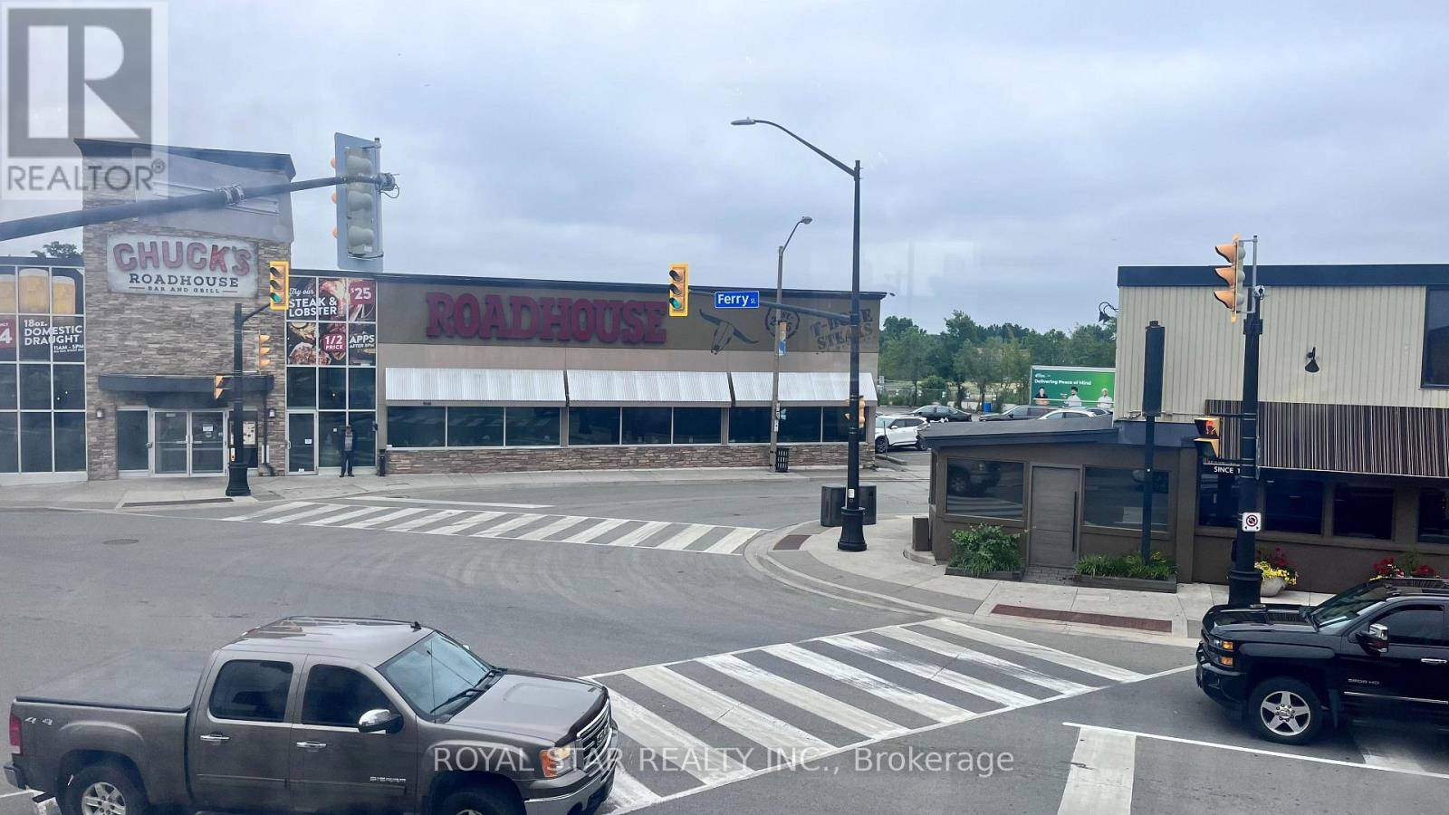 Niagara Falls (clifton Hill), ON L2G3W4,5284 Ferry ST #A and C