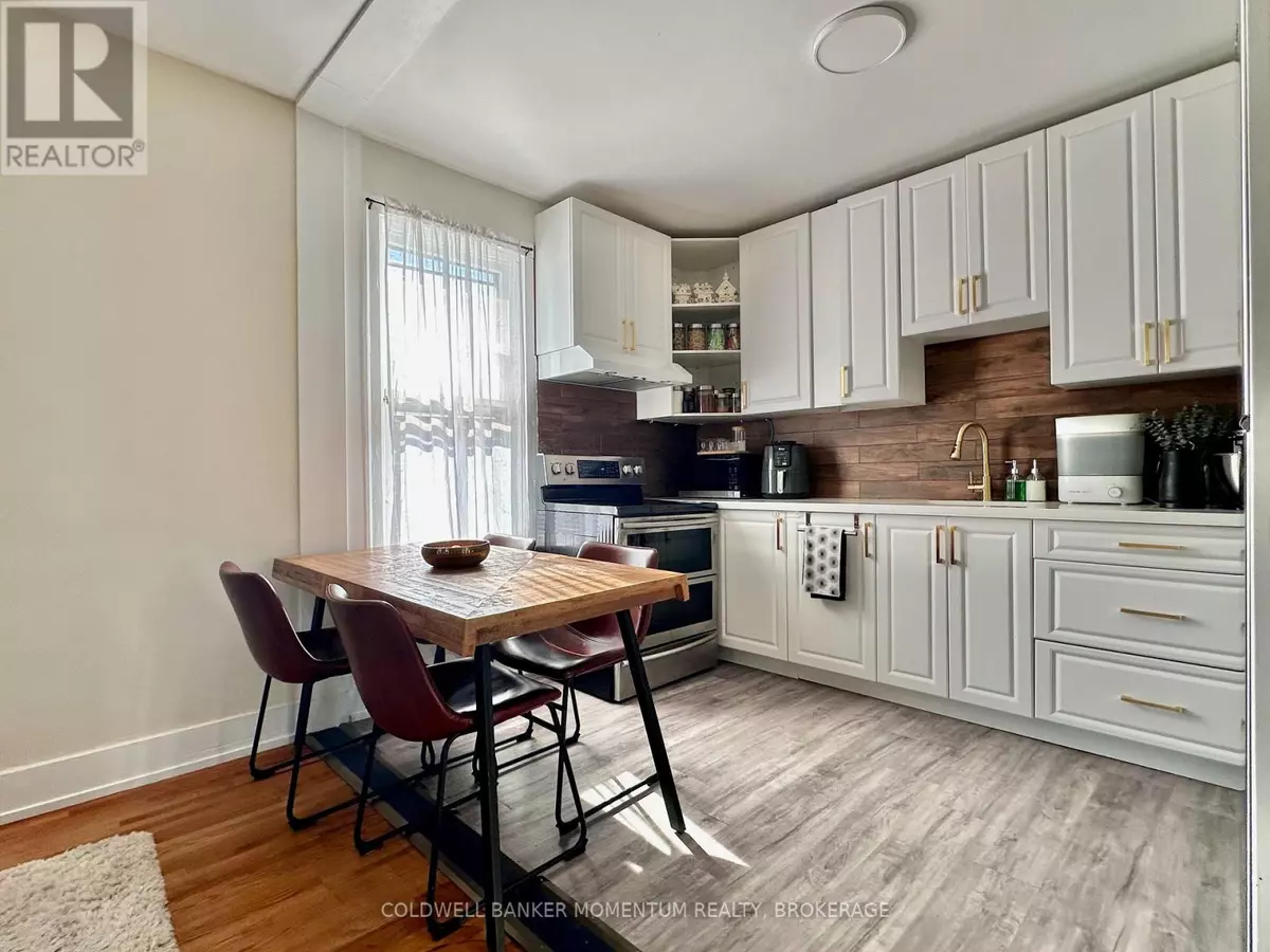 Niagara Falls (downtown), ON L2E2H3,4484 Huron ST #3
