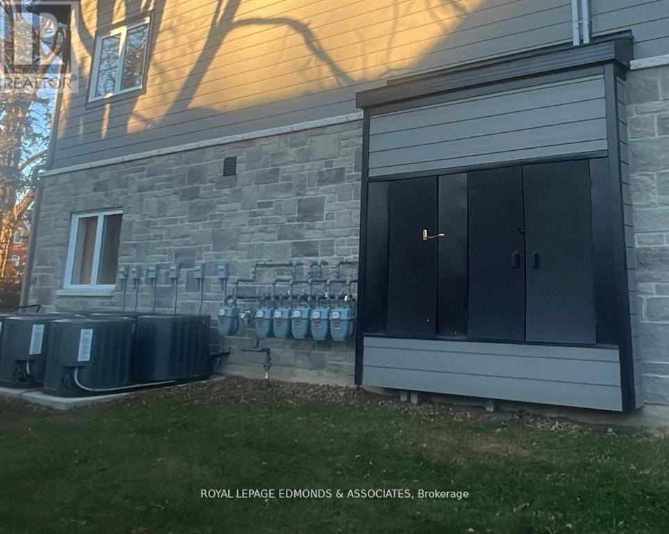 Carleton Place, ON K7C1V3,119 BELL STREET