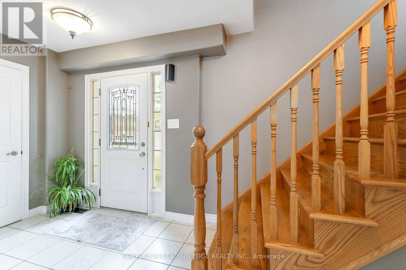 Hamilton (ancaster), ON L9K1N2,117 THOROUGHBRED BOULEVARD