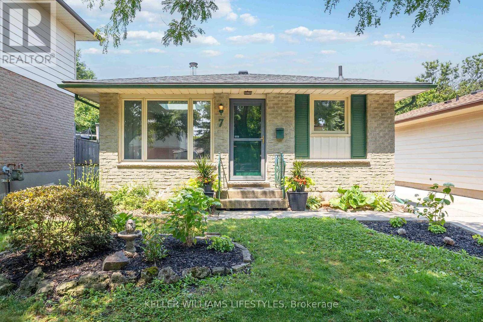 7 CONSTABLE STREET, London North (north I), ON N6G3N8