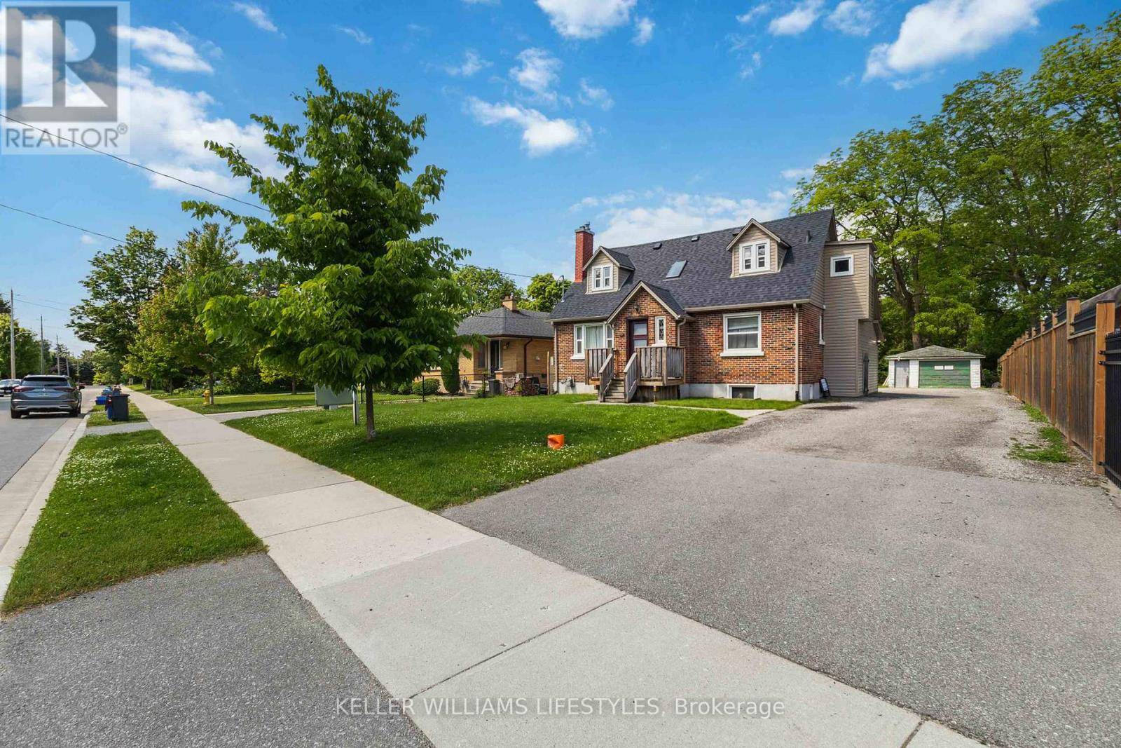 London North (north N), ON N6H2J2,88 Britannia AVE #UPPER