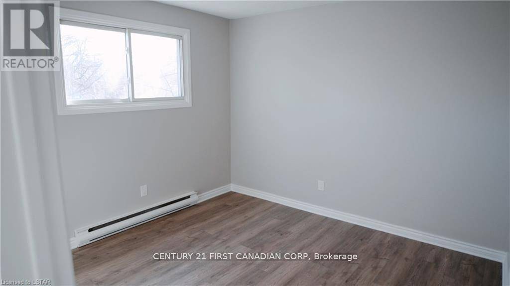 London South (south X), ON N6E2J5,1072 Jalna BLVD #MAIN