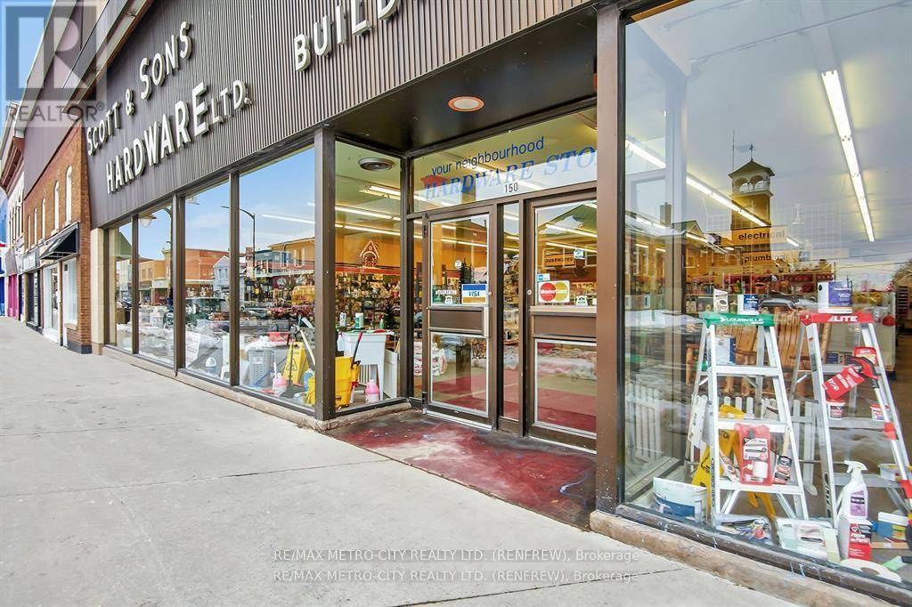 Renfrew, ON K7V1R1,150 RAGLAN STREET S