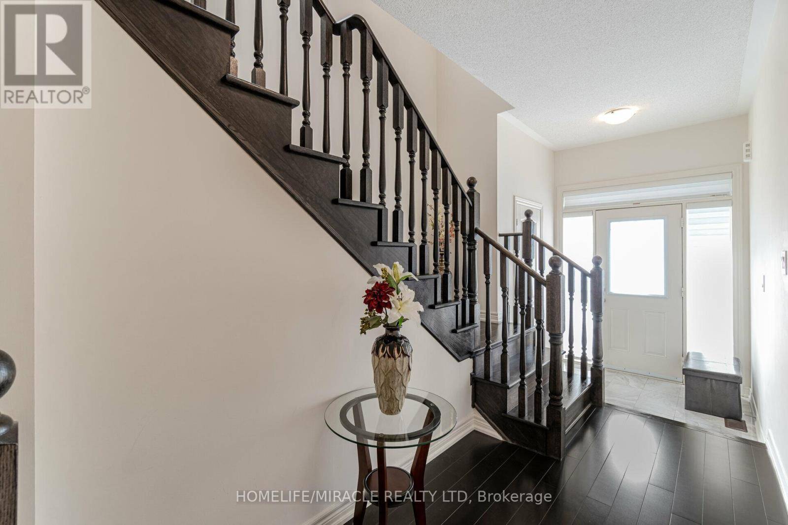 Hamilton (waterdown), ON L8B0T6,88 HUMPHREY STREET