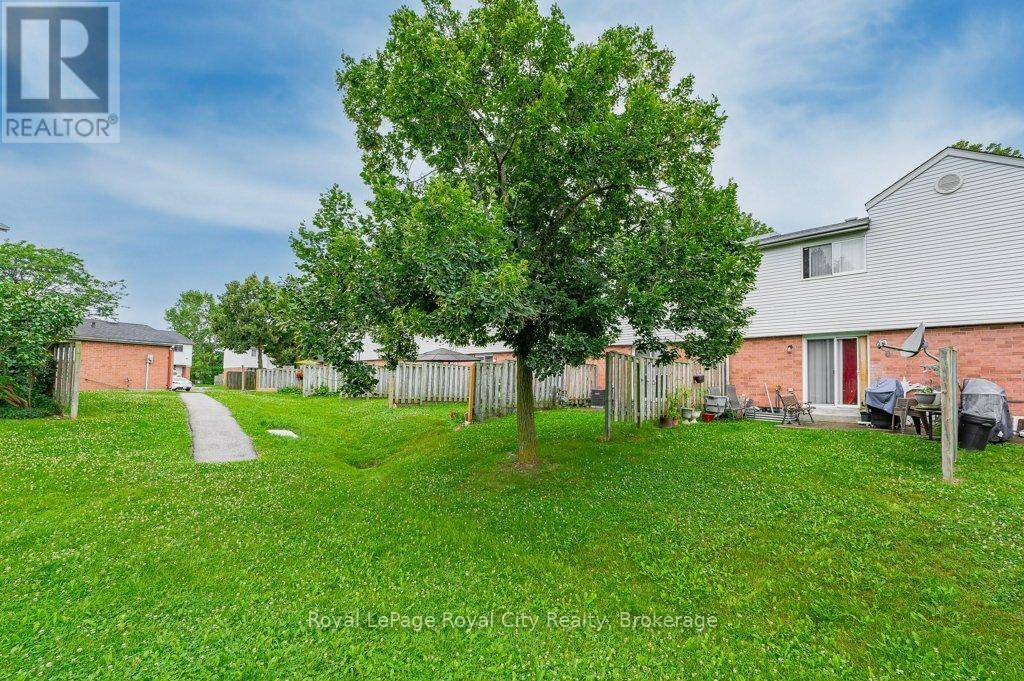 Guelph (willow West/sugarbush/west Acres), ON N1H8B4,40 Imperial RD North #6