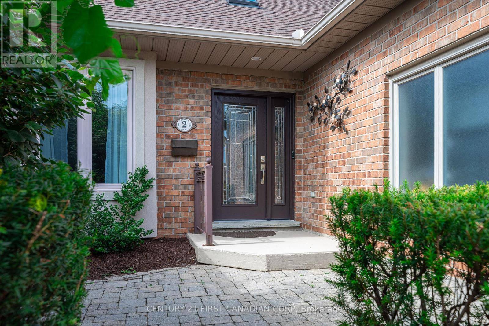 London South (south K), ON N6K4J1,2 LONGVIEW COURT