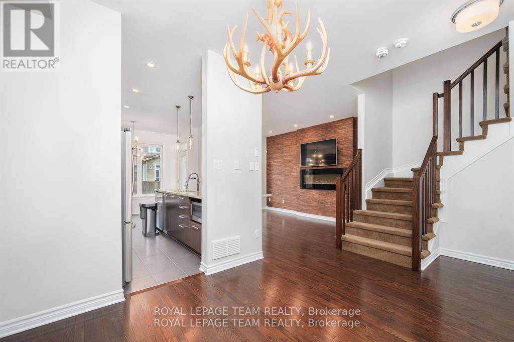 Ottawa, ON K1T0N4,104 HELEN RAPP WAY