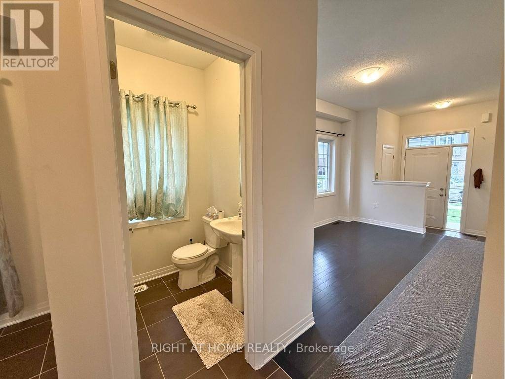 Lincoln (beamsville), ON L0R1B4,UPPER LEVEL - 4085 FRACCHIONI DRIVE N