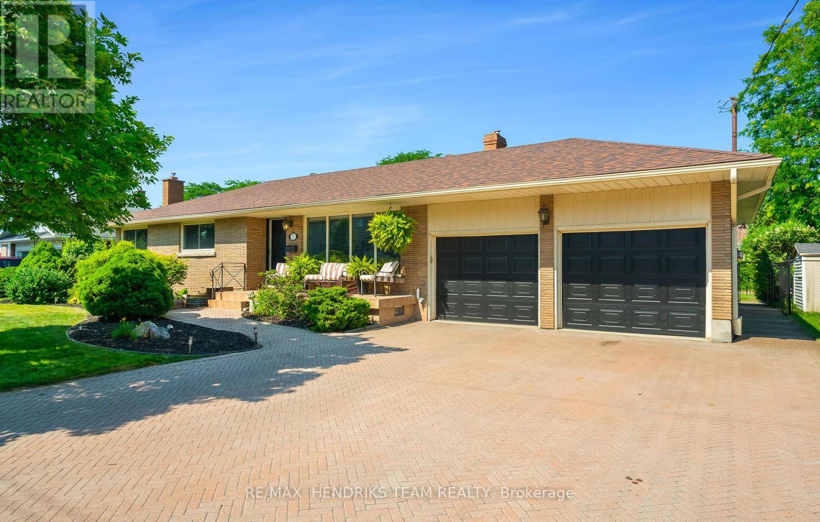 7 KAMLA DRIVE, St. Catharines (vine/linwell), ON L2M3J9