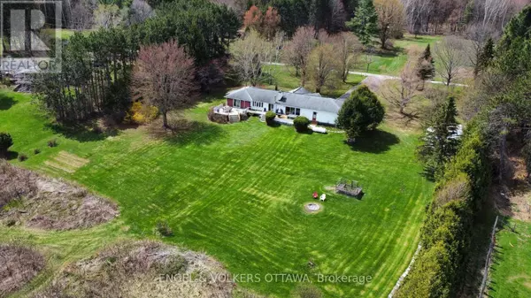 122 COLONEL NICHOLSON LANE, Ottawa, ON K0A3M0