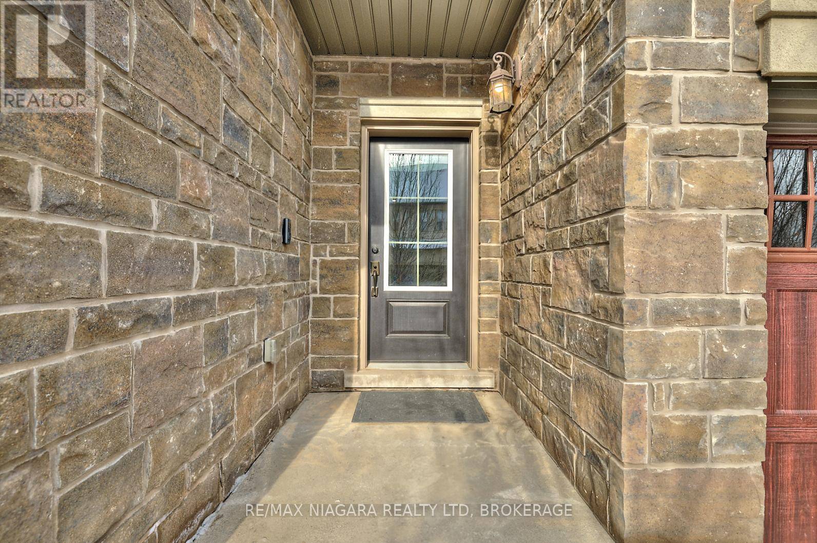 Niagara-on-the-lake (town), ON L0S1J0,6 ST. ANDREWS LANE S