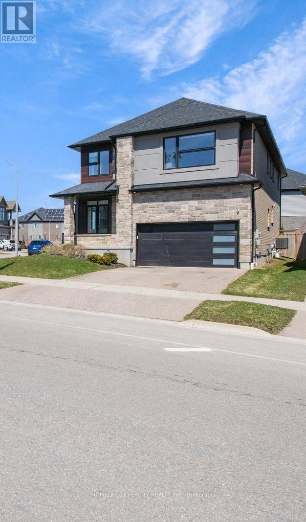 Waterloo, ON N2V0C3,556 MAYAPPLE STREET