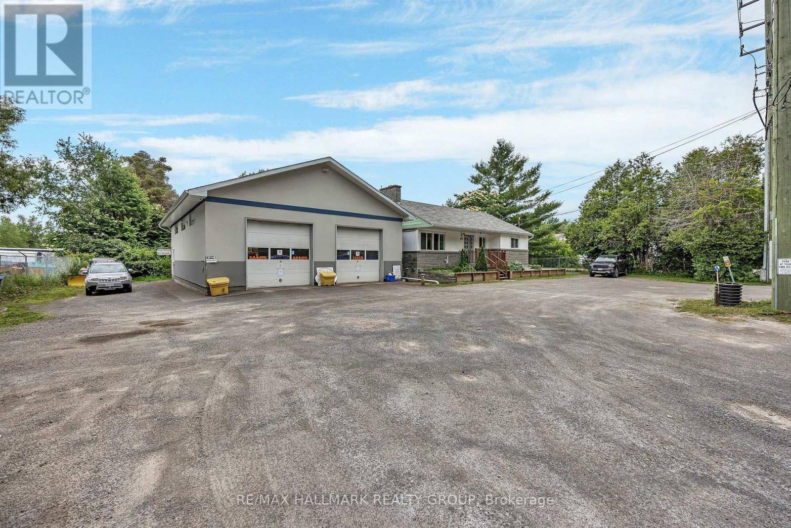 Ottawa, ON K1T3V3,2460 LEITRIM ROAD