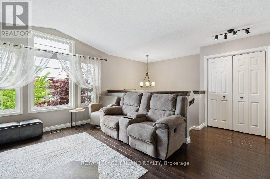 St. Thomas, ON N5R6E8,10 SCHREYER DRIVE