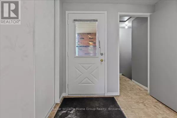 Guelph (junction/onward Willow), ON N1H7X5,40 North Silvercreek Pkwy North #10