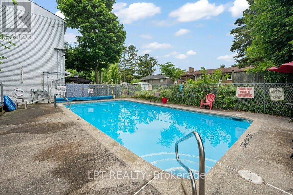 Loyalist (amherstview), ON K7N1A1,4427 Bath RD #30
