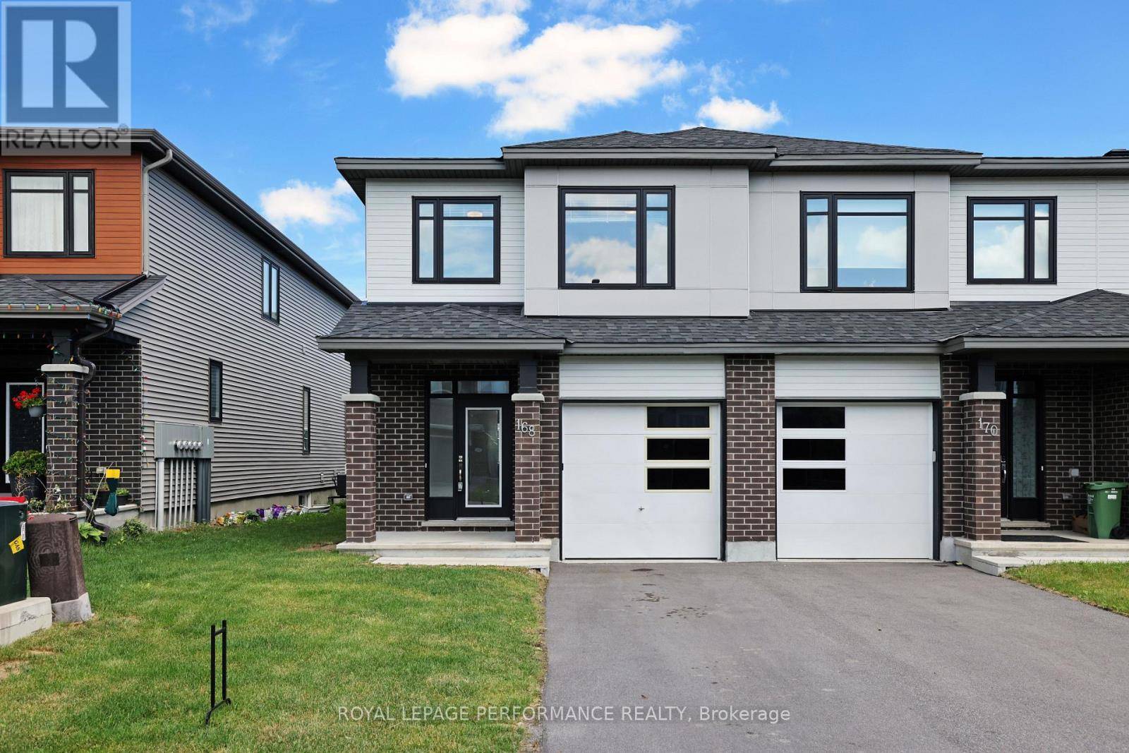 168 ANGELONIA CRESCENT, Ottawa, ON K1T0Y5