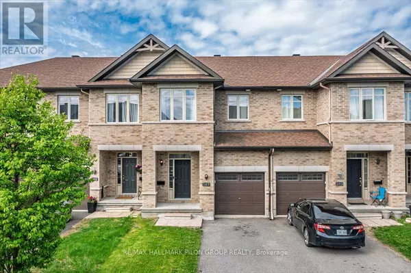 107 WATCHHORN GROVE, Ottawa, ON K1V2N3