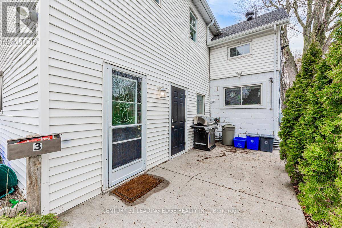 Cobourg, ON K9A4E4,433 COTTESMORE AVENUE W