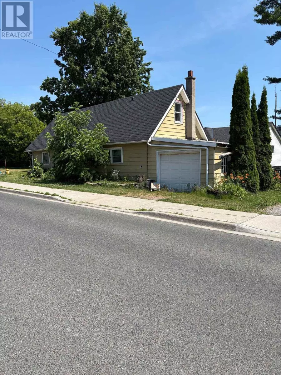 Brighton, ON K0K1H0,80 PRINCE EDWARD STREET