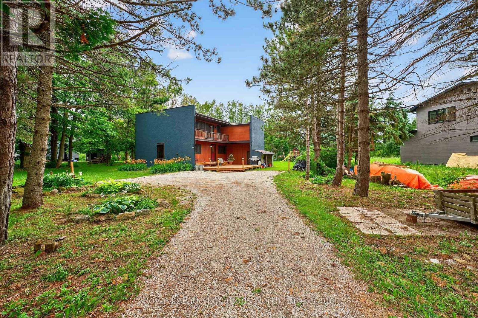 Blue Mountains, ON N0H2E0,119 TYROL AVENUE