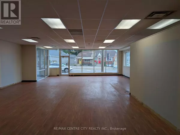 London North (north N), ON N5X0M8,45 OXFORD STREET W