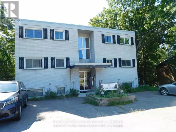Gravenhurst (muskoka (s)), ON P1P1N2,510 MUSKOKA BEACH RD #4