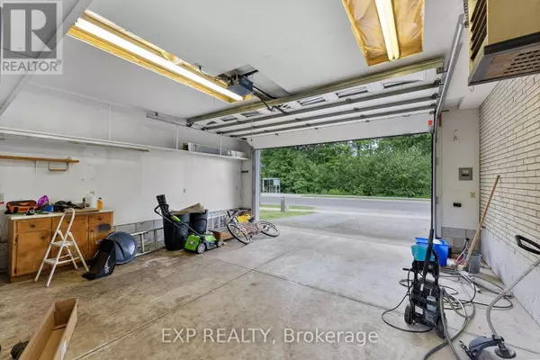 Niagara Falls (arad/fallsview), ON L2G3A9,7161 AILANTHUS AVENUE